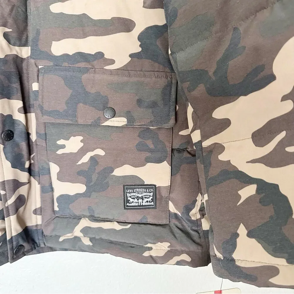 Levi’s Men's Quilted‎ Four Pocket Parka Hoody Jacket Camouflage Size L NEW